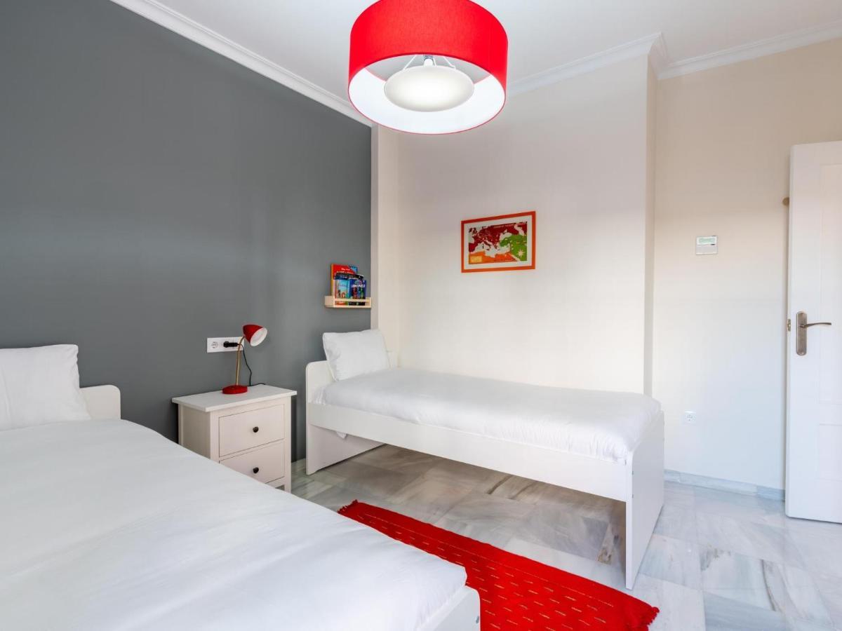 Holi-Rent Penthouse Penuelas Sevilha Exterior foto