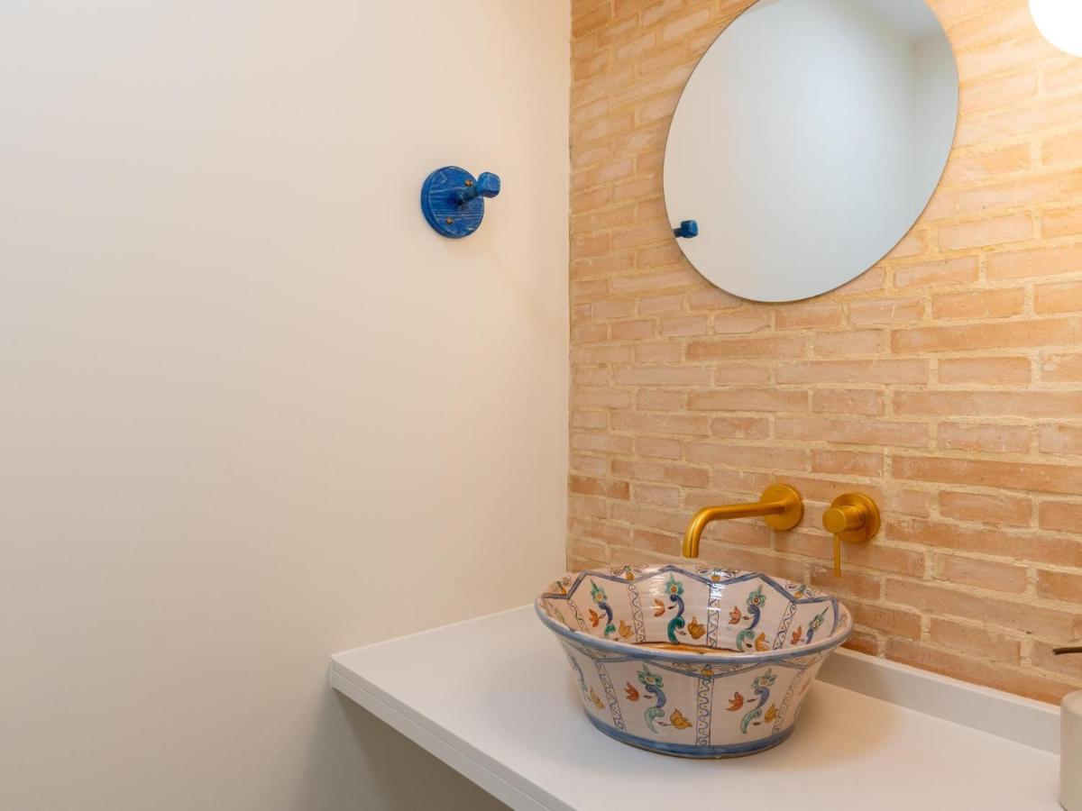 Holi-Rent Penthouse Penuelas Sevilha Exterior foto