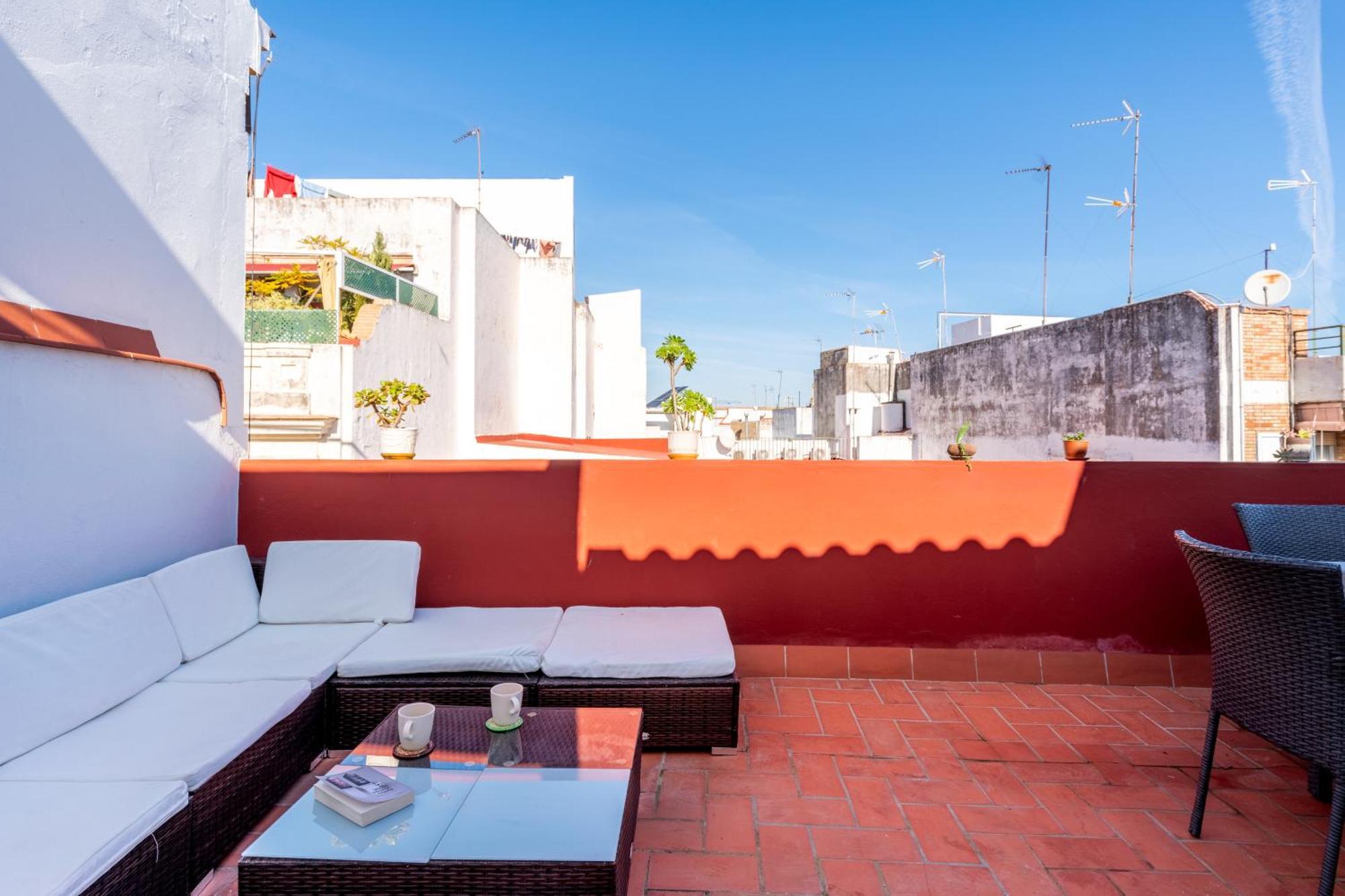 Holi-Rent Penthouse Penuelas Sevilha Exterior foto